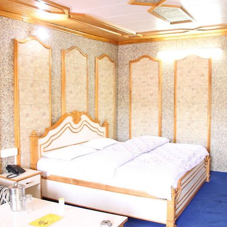 Hotel Vikrant Nainital Dış mekan fotoğraf